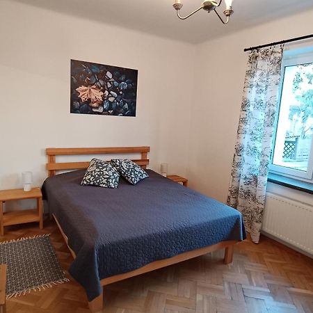 Willa Stary Dom Warschau Buitenkant foto