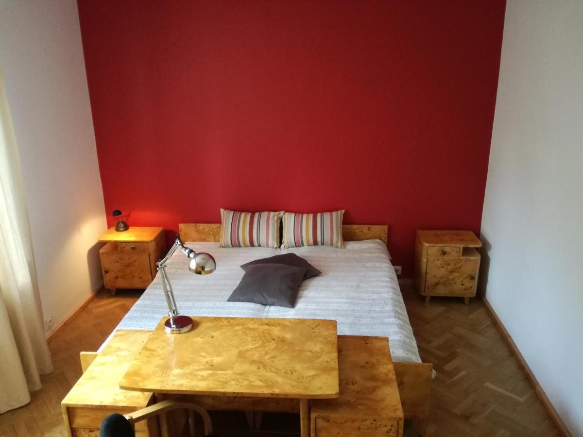 Willa Stary Dom Warschau Buitenkant foto